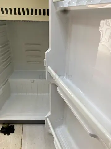 Refrigerator fridge