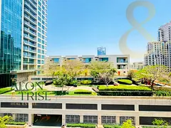 Spacious 2BR | Golf Course View | Prime Community
