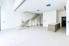 Single Row | G+1 | Vacant | Prime Location