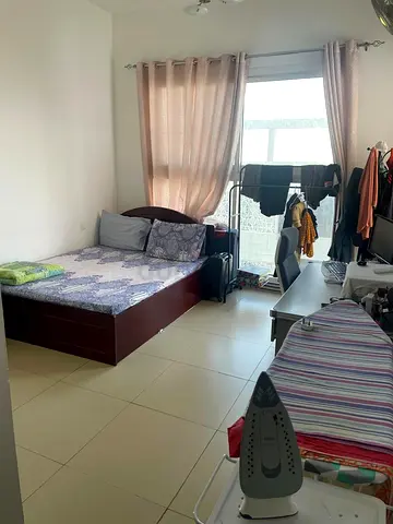 Master bedroom for executive bachelors or working couples