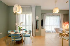 Seaside Sophistication: Stylish 1 BR Apartment with Marina Views in Jumeirah Beach Residence
