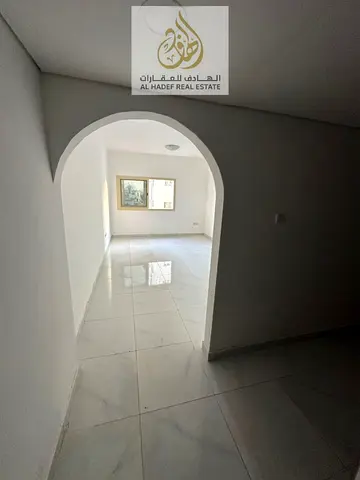 ✨ 1 Bedroom Hall Apartment for Annual Rent in Ajman Al Naeemiyah – Master Bedroom, 2 Bathrooms, Balcony, Central AC, Free Maintenance, Building Access