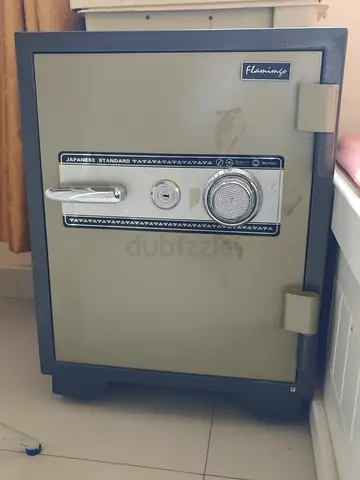 Flamingo Safe - Reliable Storage Solution