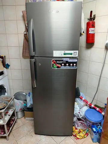 Refrigerator 300liters