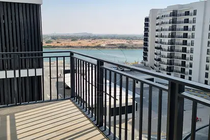 VACANT! Furnished Unit | Mid Level