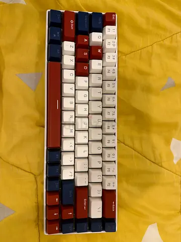 Mechanical magegee  Keyboard with  red switch and attack shark mouse both