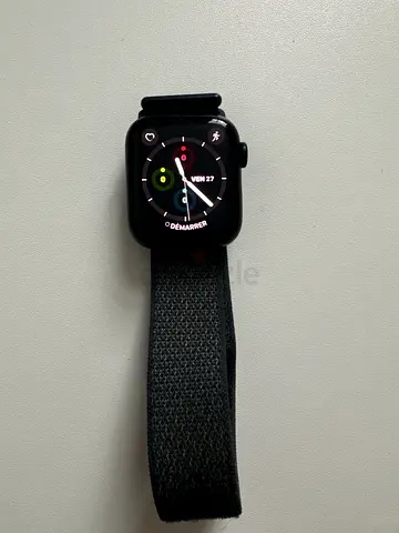 Apple Watch Series 7 - Fitness Tracker  Smart Watch