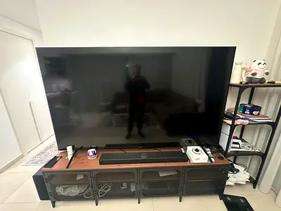 Selling my large flat panel TV — works perfectly