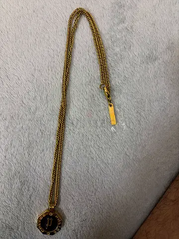 Stylish Gold Belt Buckle with Black Detail