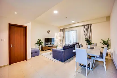 Bright Residence | Marina Walk Nearby| Great Offer