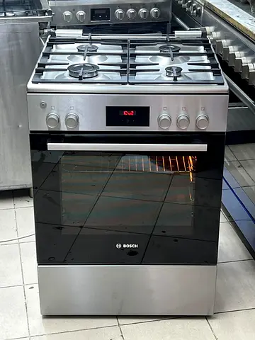 Bosch latest model gas cooker for sell 60by60cm good working