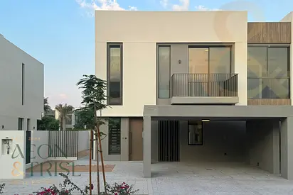 Corner | Next to Amenities | Premium | Single Row