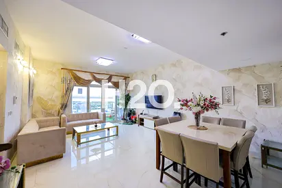 LUXURIOUS | SPACIOUS | PRIME LOCATION