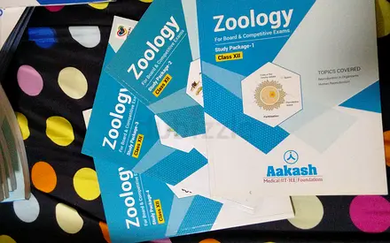 Aakash Zoology Class XII study package (Board  Competitive exams) - set