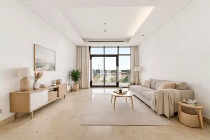 Vacant | Full Natural Light | Prime Community