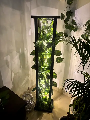 Matte Black Handmade Leaf Lamp – Cozy Ambient Glow