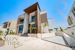 Luxury Living I 7 Bedroom Villa I Parkways