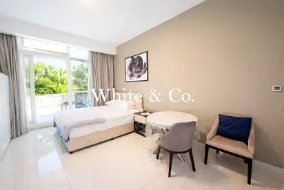 Spacious Studio | VOT | Low Maintenance Patio