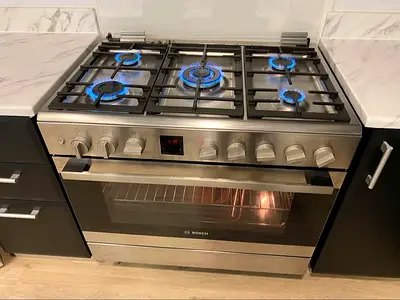 Bosch Series 8 full gas digital cooking range latest version 90cm