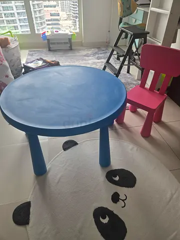 Kids Table and 2 Chair Set