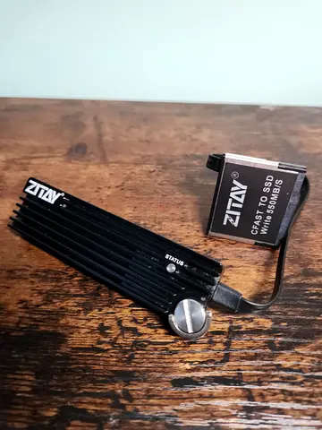 ZITAY CFAST 2.0 TO SSD M.2 RED KOMODO