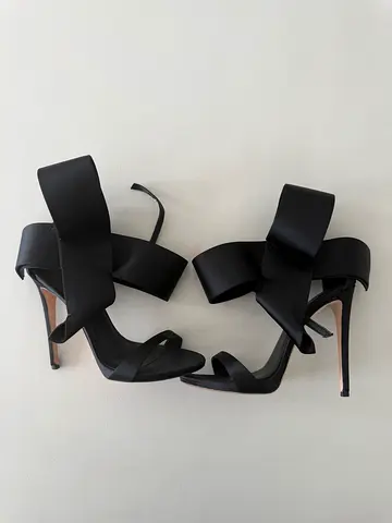 Aminah Abdul Jillil Black Bow Heels