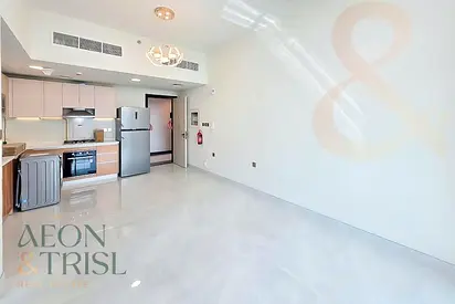 Brand New | 1 Bedroom | Vacant | High Floor