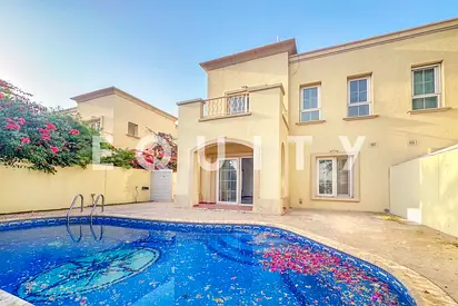 Private Pool | Corner Unit | Available now