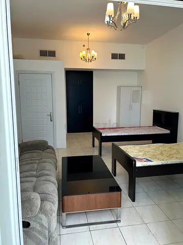 Master room available for rent in Barsha heights tecom mear Dubai Internet metro