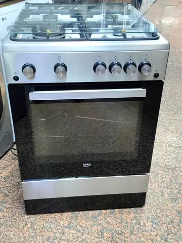 Selling my Beko 4-burner gas cooker with oven — stainless steel, good condition
