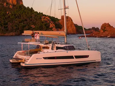 NEW FOUNTAINE PAJOT FP 44