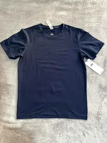 Alo Essential Short Sleeve Street Tee - Dark Blue