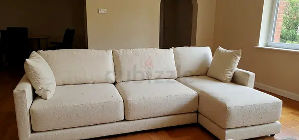 Crate and Barrel Gather two pieces sectional sofa