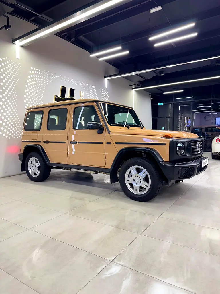 Mercedes-Benz G-Class 2025 — photo 1 of 20