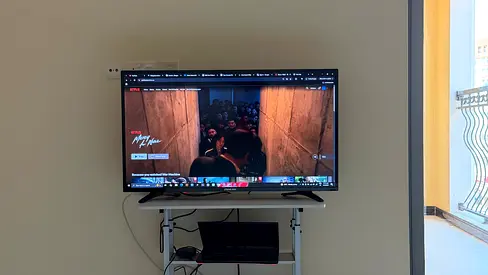 Nikai TV 43 inches LED