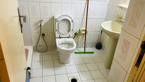 Executive bed available in Satwa 650 AED