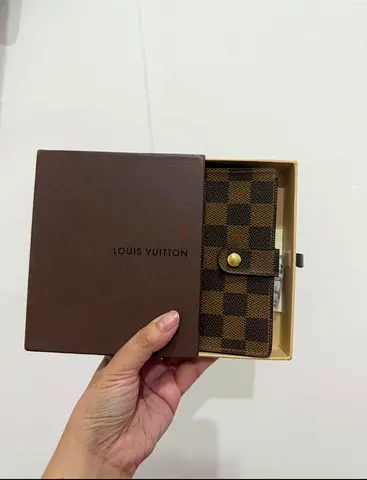 LV wallet original