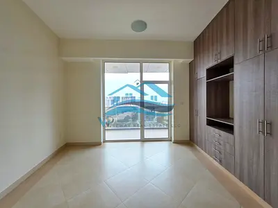 Bright Studio | Chiller Free | Semi-Closed Kitchen | Great Location!