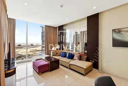Burj Khalifa View | Spacious Layout | Modern Apt