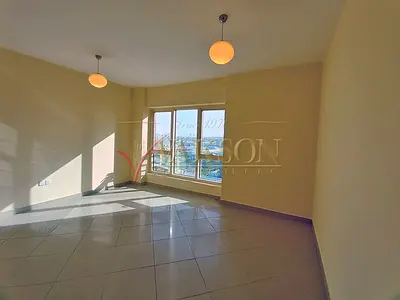 Studio | Parking | Wardrobes