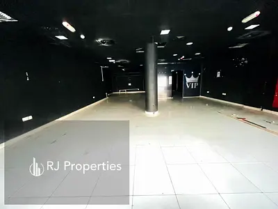 Big Shop Space | High Visibility | Perfect for Retail or Business