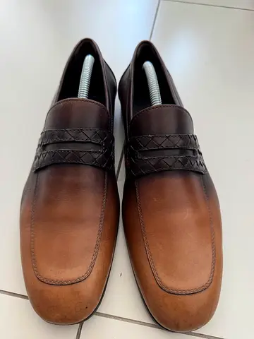 Genuine Bottega Veneta Mens Leather loafers  43 elegant and classy dual tone