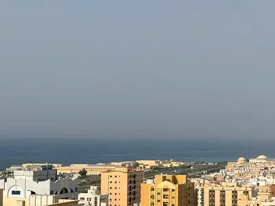 غرفه وصاله في المجره / تكييف مركزي - بلكونه - 2 حمام - اطلاله بحريه - غرفه ماستر - مطبخ بمساحه جيده - مساحه واسعه