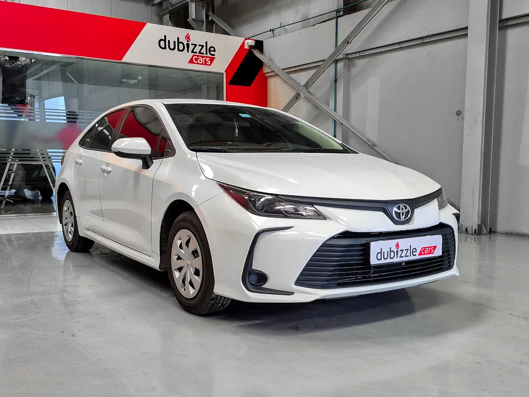 Toyota Corolla 2024 — photo 1 of 13