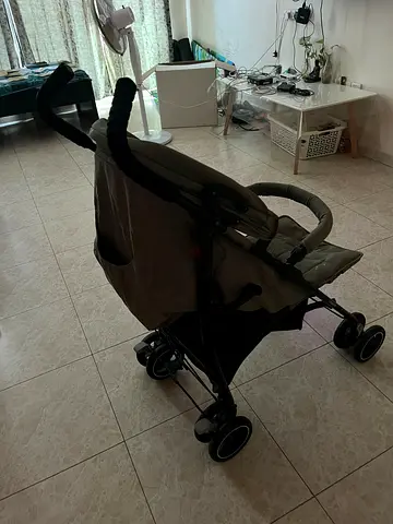 Lightweight Stroller for Easy Travel