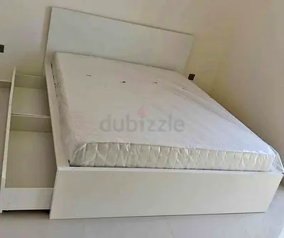 IKEA malam queen‑size bed (160 × 200 cm) with 2 storage drawers underneath and an IKEA mattress ✨