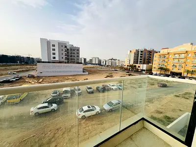 SPACIOUS STUDIO APARTMENT AVAILABLE PRIME PROPERTY WITH REASONABLE RENT PARKING FREEON PRIME LOCATION CONTACT US NOW