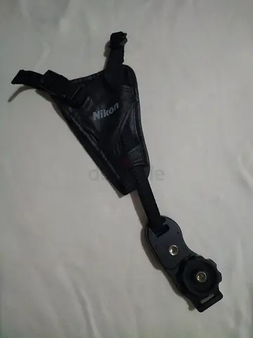 Nikon Hand grip for DSLR camera