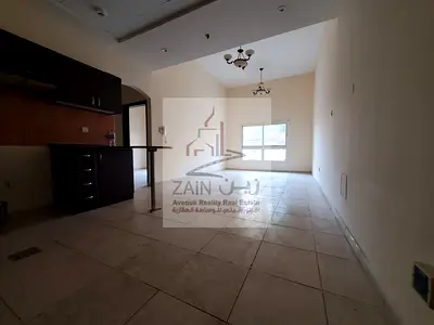 Huge Size 1BR I Private Courtyard I Next to Circle Mall - Parks