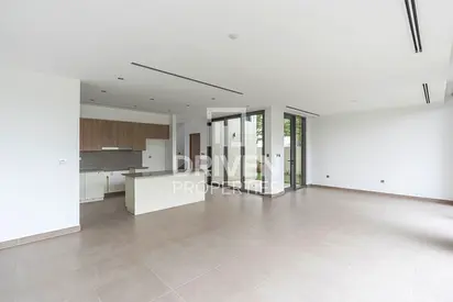 Corner Unit | Park Access | Huge Garden | Vacant